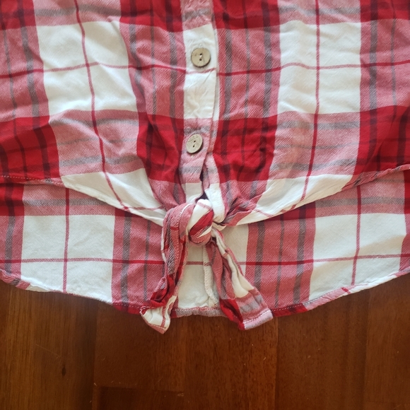 Universal Threads Red & White Plaid Top - Picture 4 of 7